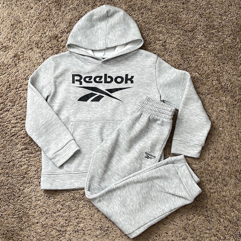 Reebok Boys Gray Sweatshirt/Sweatpants 2 Piece Set Size 10